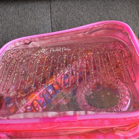 Packed Party 4 PC Hair Accessory Gift Set - Picture 5 of 5